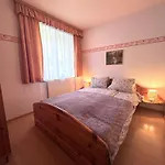 Fewos Wuzella Faaker Apartmán *