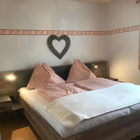 Fewos Wuzella Faaker Apartament *