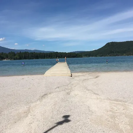 Fewos Wuzella Faaker Daire *