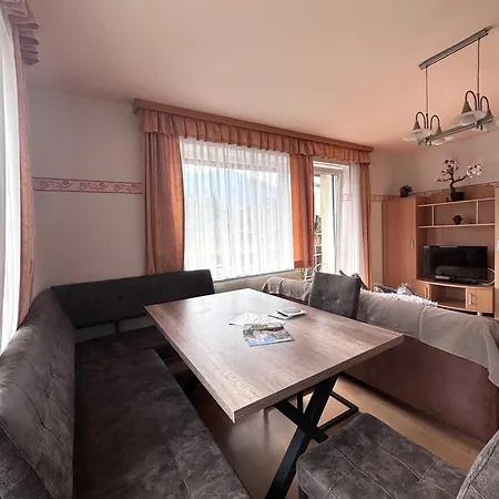 דירה Fewos Wuzella Faaker לצכאך אובר דם פאקרסי