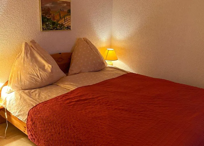 Fewos Wuzella Faaker לצכאך אובר דם פאקרסי