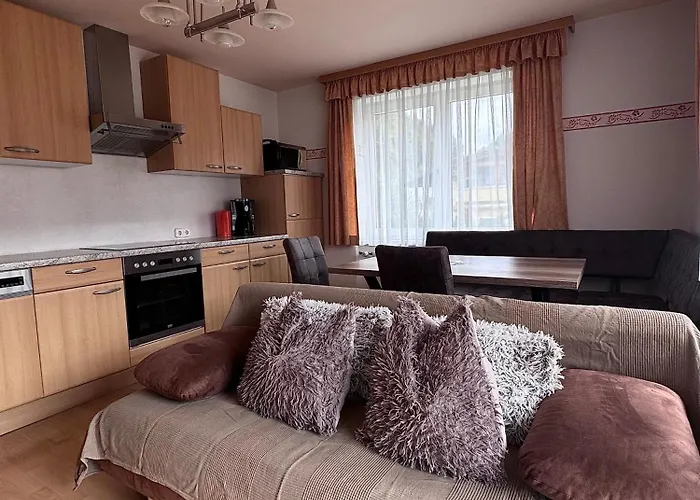 Fewos Wuzella Faaker * לצכאך אובר דם פאקרסי